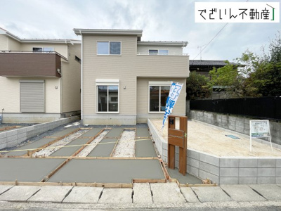 【前面道路含む現地写真】 | いろどりアイタウン加須市久下2丁目　新築住宅 | ≪3号棟≫
現地(2025年10月撮影)