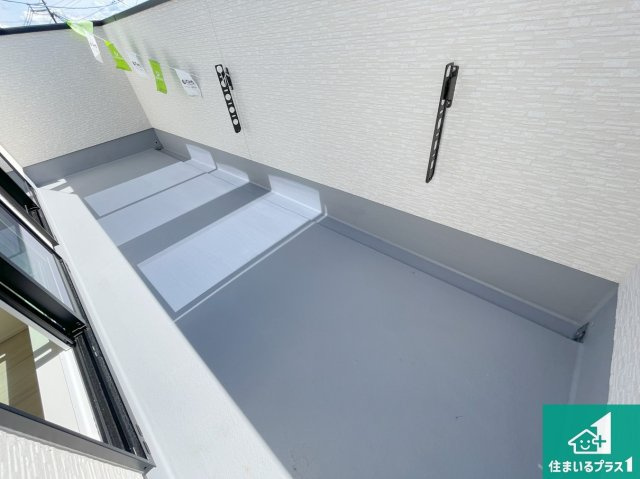 現地説明会開催　近江八幡市堀上町　第24-1期　新築一戸建てのバルコニー|日当たりのよいバルコニー！お部屋が開放的に！