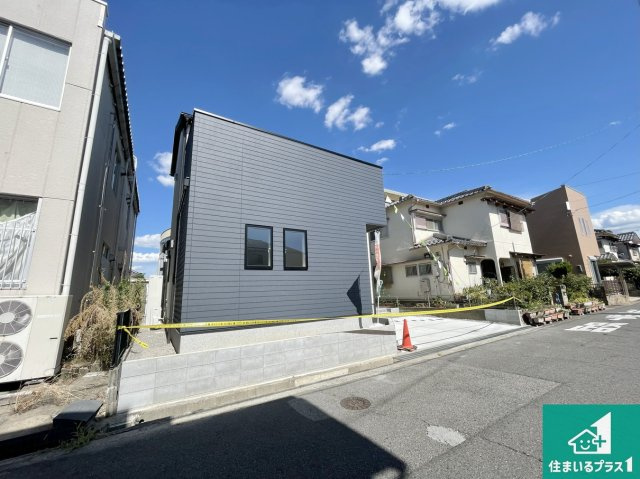 現地説明会開催　近江八幡市堀上町　第24-1期　新築一戸建ての外観|安心の10年保証！外観を美しく保ち、雨水で汚れを落とします！気になることがありましたら、お気軽にお問い合わせください！