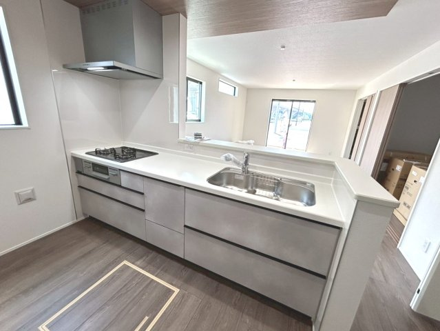 グラファーレ　一宮市篭屋3丁目　全7区画分譲のキッチン|シンクは全面エンボス加工のステンレスシンクを採用。高い性能とお手入れが簡単な仕様です！