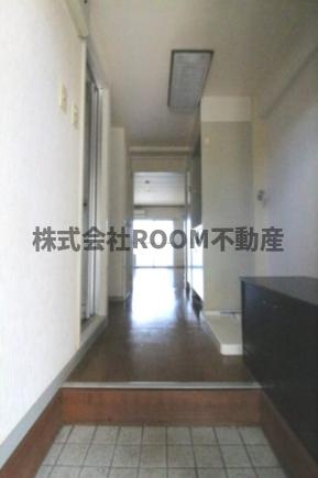 サンライズ若葉のエントランス|落ち着いたエントランスです