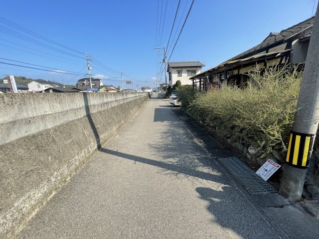 松神子2丁目　売土地の前面道路含む現地写真|前面道路含む現地写真です