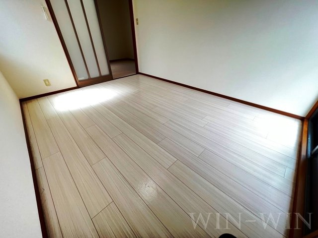 iホームTOWN 四番館の寝室|イメージ（同建物内・同間取りの写真）