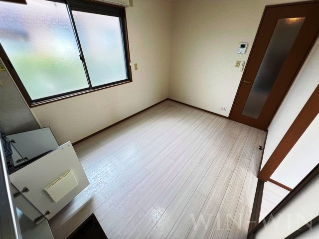 iホームTOWN 四番館の居間・リビング|イメージ（同建物内・同間取りの写真）