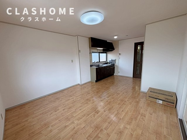 メゾンエルフ　Ａ棟　　刈谷市近郊の賃貸はクラスホームの居間・リビング