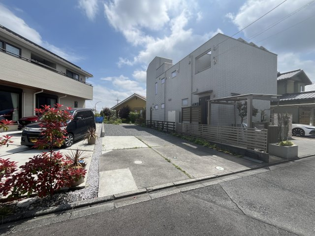 横手台店舗の駐輪場