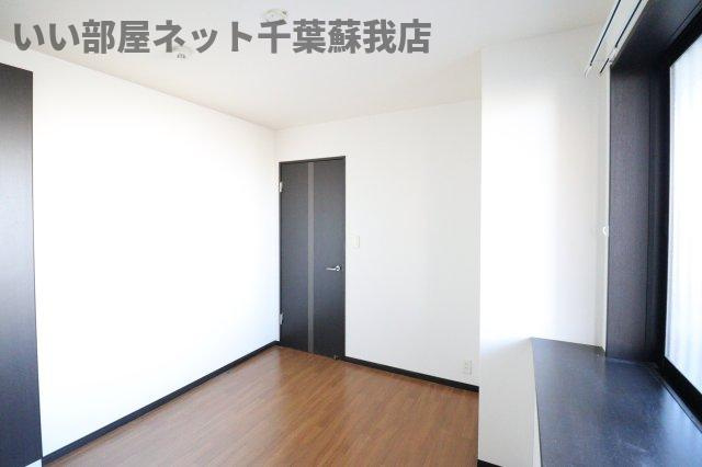 グラン・ウッドＡの洋室|明るい洋室です