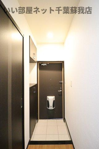 グラン・ウッドＡの玄関|明るい玄関です