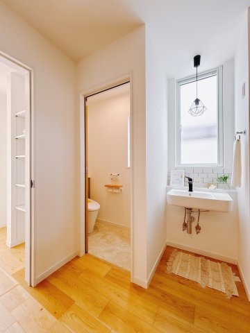 【中古戸建】前橋市江木町の独立洗面台|■ホール