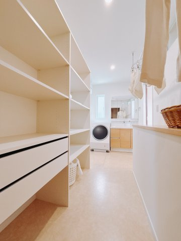 【中古戸建】前橋市江木町の収納|■収納棚