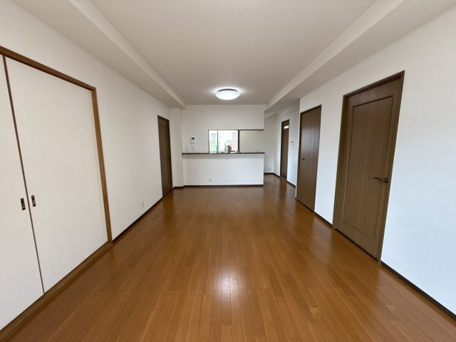 リバティ田寺の居間・リビング