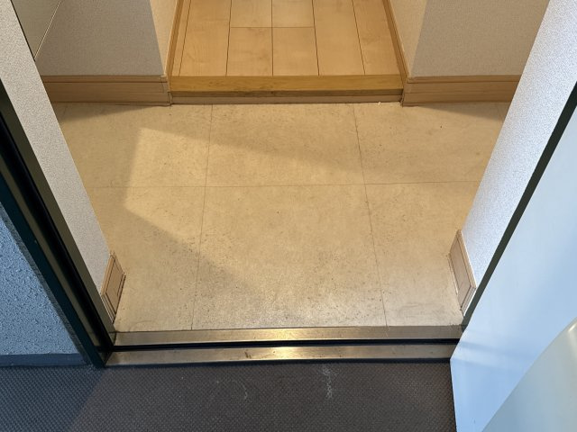 クレール姫路の玄関