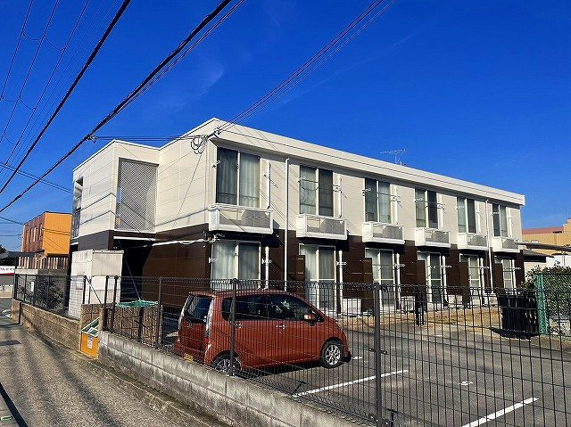 レオパレス和（南京終町）の外観