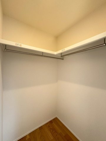 SUN COURTーサンコート－小倉南区八重洲町【小倉南区　新築戸建て】の収納|丈の長いお洋服もかけることができるWIC【小倉南区　新築戸建て】