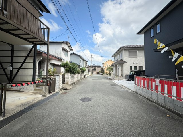 SUN COURTーサンコート－小倉南区八重洲町【小倉南区　新築戸建て】の前面道路含む現地写真|若園小・企救中まで徒歩圏内♪【小倉南区　新築戸建て】