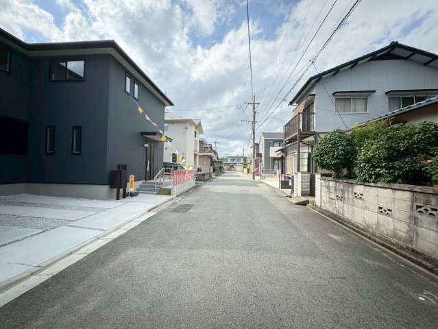 SUN COURTーサンコート－小倉南区八重洲町【小倉南区　新築戸建て】の前面道路含む現地写真|生活に便利なトライアルまで徒歩4分♪【小倉南区　新築戸建て】