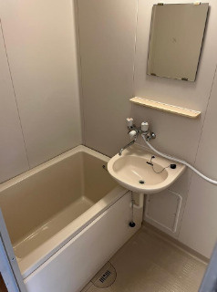 ハイツエクシードⅡの浴室