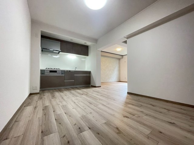 【価格改定】ルシエル向日町駅前のキッチン|料理も片付けもおまかせ。
時短も叶う、充実設備のキッチンです♪