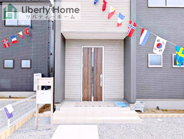 坂東市辺田第3　新築戸建て　１号棟のエントランス