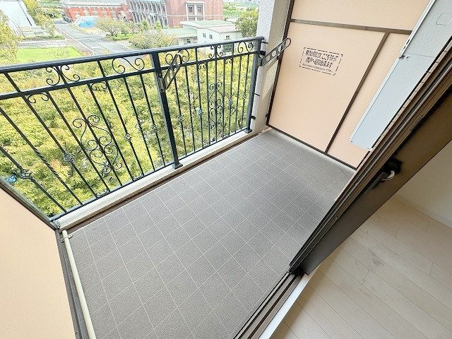 Luxe新大阪SOUTHのバルコニー