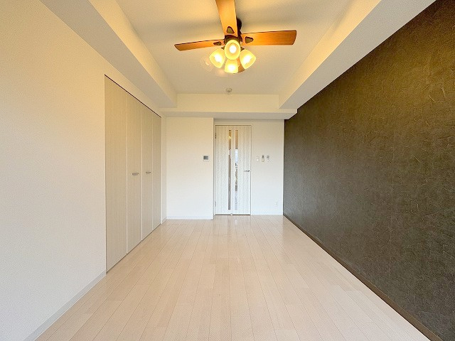 Luxe新大阪SOUTHの寝室