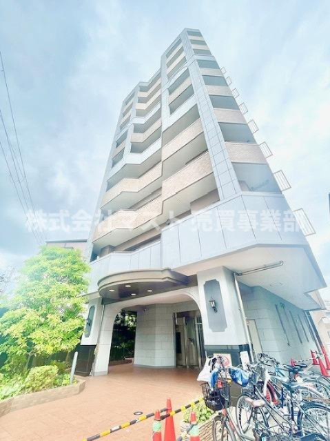 セレッソコート福島ウエストライブの外観|◆都市機能の利便性を感じられる立地に建つマンションです♪