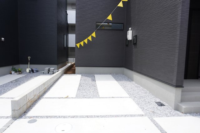 草加市谷塚1丁目 新築分譲住宅の駐車場