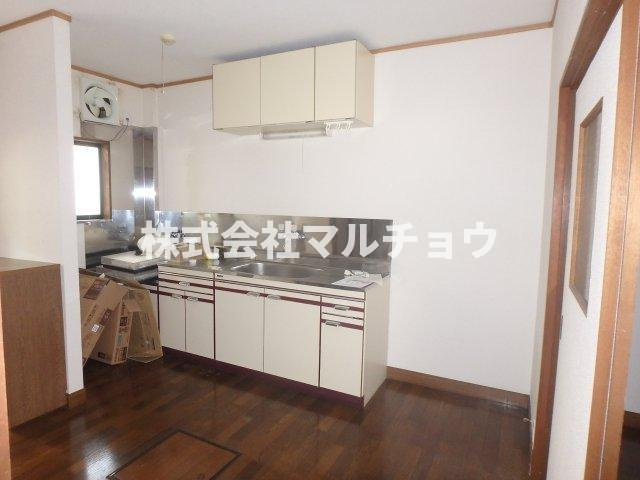 コーポ大戸台の居間・リビング|こちらの居間で趣味の時間をお楽しみください