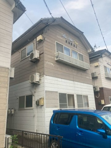 新潟県燕市 一棟アパートの外観