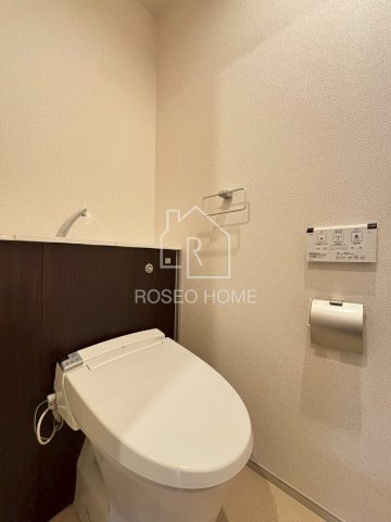 クレインレジデンスのトイレ|同マンション別部屋：参考写真