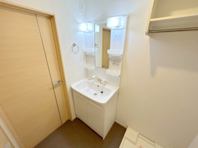 【独立洗面台】 | House Eureka