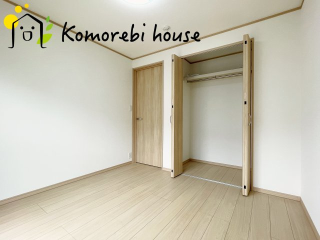 大宮七里グリーンハイツ　6号棟の洋室|明るい洋室です