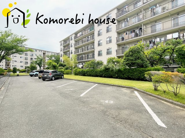 大宮七里グリーンハイツ　6号棟の駐車場