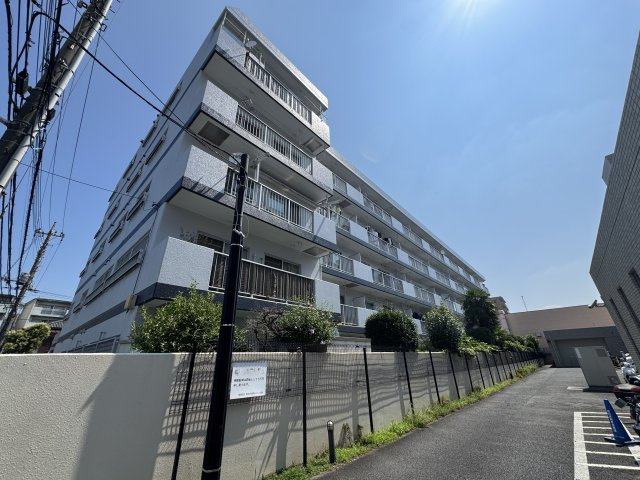 エンゼルハイム中央本町の外観