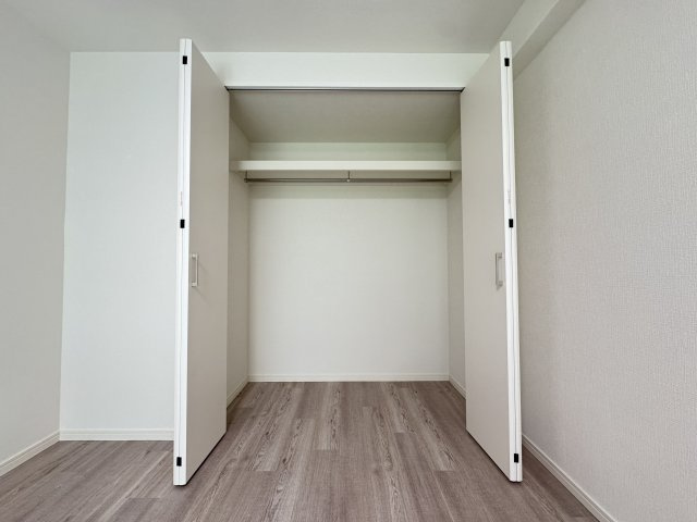 エンゼルハイム中央本町の収納|洋室には大容量クローゼット収納付き