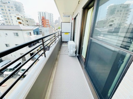 Ｊ’シティ南大塚のバルコニー