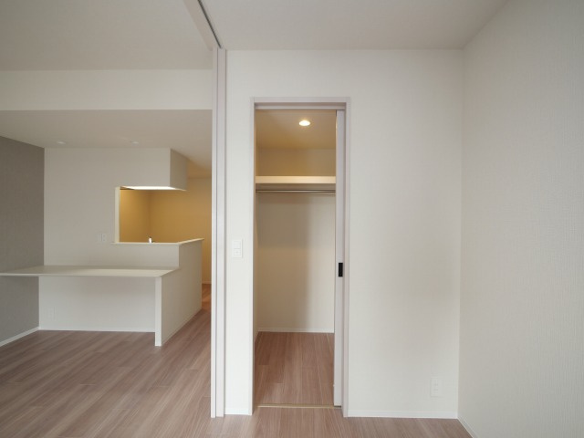 コンフォリア新大阪宮原Qの収納