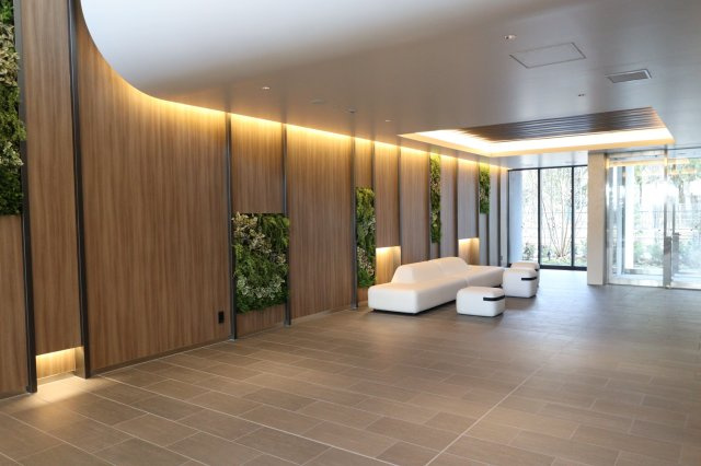 コンフォリア新大阪宮原Qのロビー