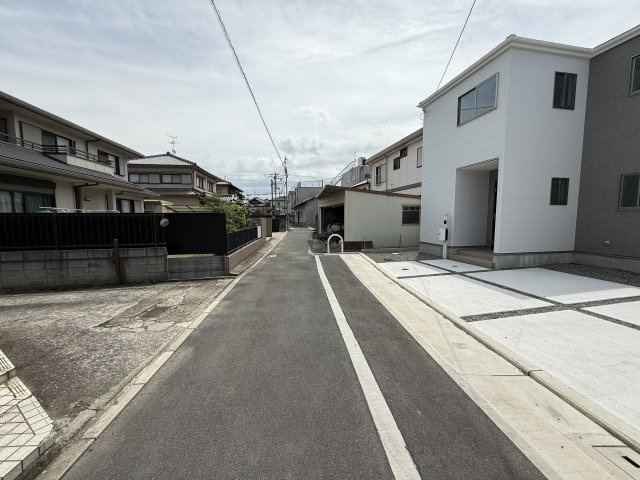 福田3号棟の前面道路含む現地写真