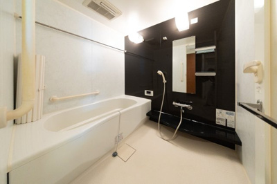 【浴室】 | 鈴鹿市桜島町4丁目《ポレスターブロードシティ桜島》