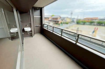 【バルコニー】 | 鈴鹿市桜島町4丁目《ポレスターブロードシティ桜島》