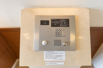 【設備】 | 鈴鹿市桜島町4丁目《ポレスターブロードシティ桜島》 | インターホン