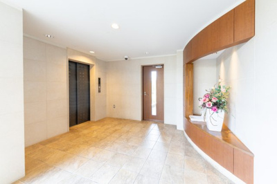 【その他共用部分】 | 鈴鹿市桜島町4丁目《ポレスターブロードシティ桜島》 | エレベーター前