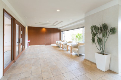 【ロビー】 | 鈴鹿市桜島町4丁目《ポレスターブロードシティ桜島》