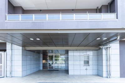 【外観】 | 鈴鹿市桜島町4丁目《ポレスターブロードシティ桜島》