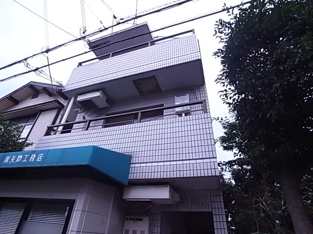 リッツ川原のエントランス