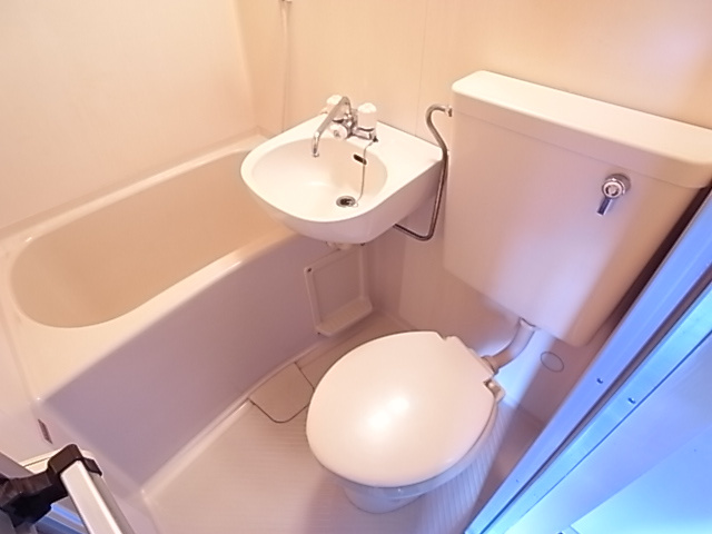 リッツ川原の浴室