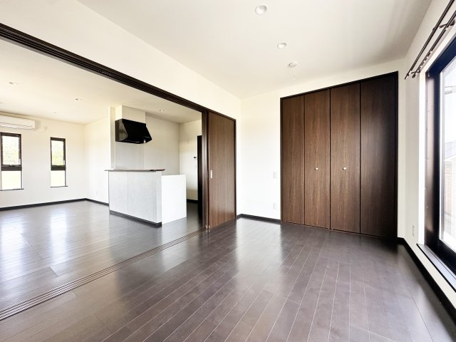 ピース リベルタ 川内北原の居間・リビング|ゆったりとしたリビングです