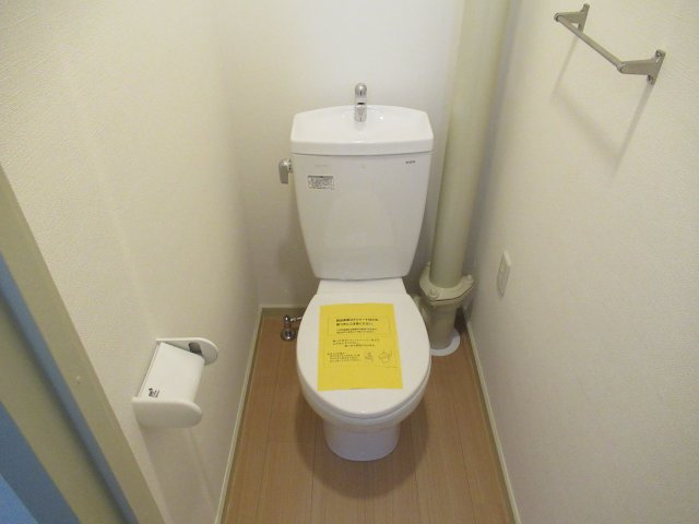 落合第２　３ＤＫのトイレ|清潔感のあるトイレです