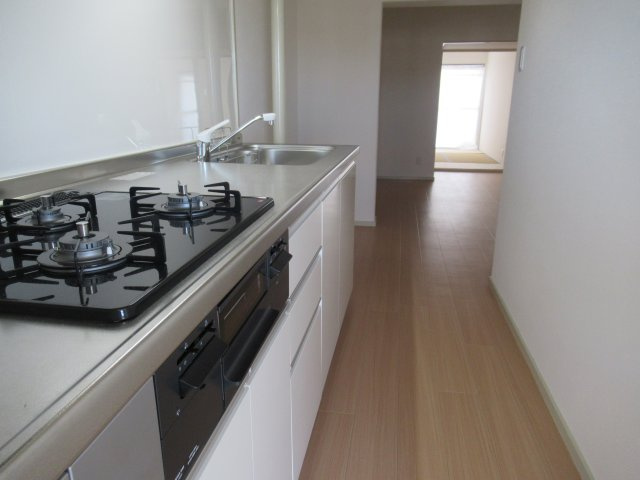 落合第２　３ＤＫのキッチン|コンパクトなキッチンで掃除もラクラク